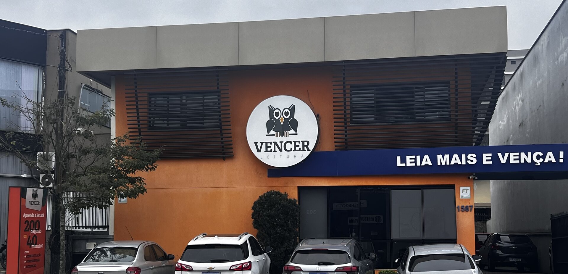 Fachada da Vencer Leitura